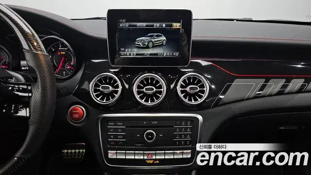 Mercedes-Benz GLA-Class 2019 — Фото 14/20