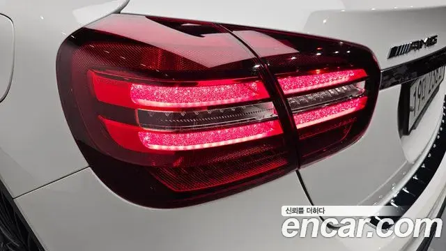 Mercedes-Benz GLA-Class 2019 — Photo 31/32