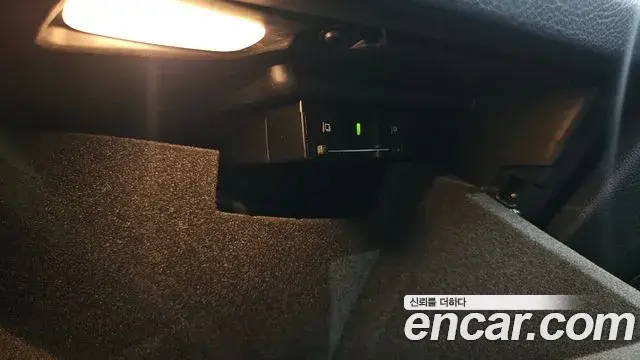 Mercedes-Benz GLA-Class 2019 — Photo 11/32