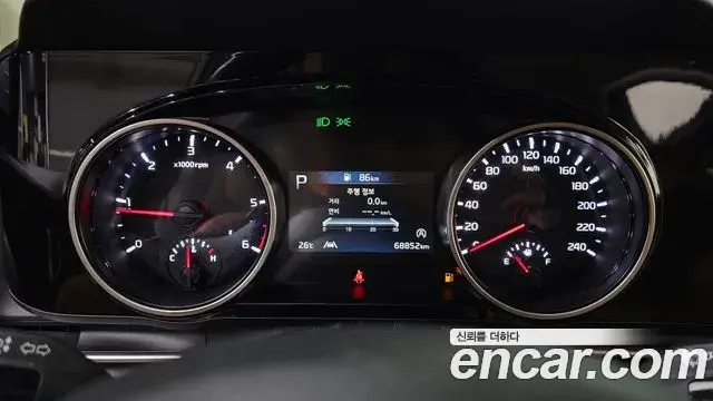 Kia Carnival 2023 — Photo 14/30