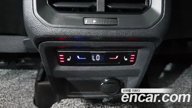 Volkswagen Tiguan 2023 — ფოტო 20/33