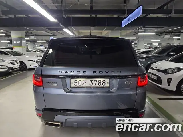 Land Rover Range Rover Sport 2018 — ფოტო 20/20