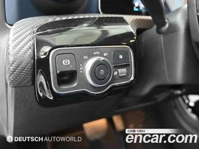 Mercedes-Benz A-Class 2019 — ფოტო 3/20