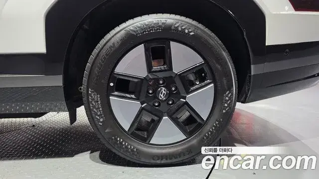 Hyundai Santa Fe 2024 — Şəkil 29/35