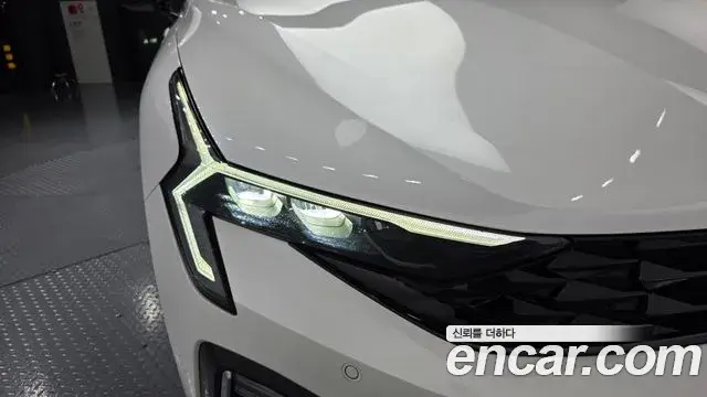 Kia K5 2025 — Photo 31/31