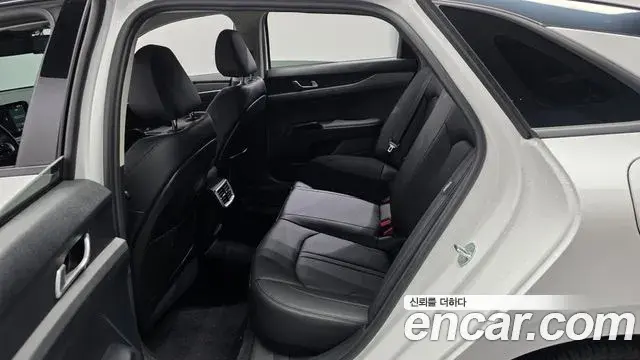 Kia K5 2025 — Photo 22/31