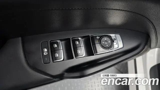 Kia K5 2025 — Photo 9/31
