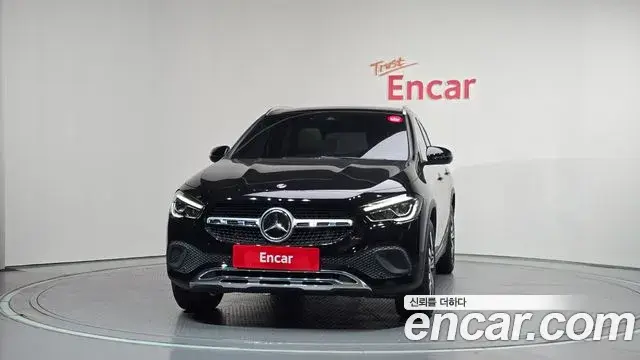 Mercedes-Benz GLA-Class 2021 — ფოტო 29/32