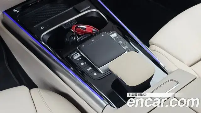 Mercedes-Benz GLA-Class 2021 — ფოტო 32/32
