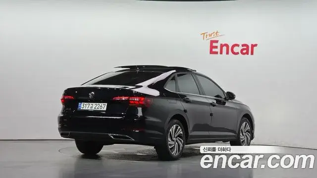 Volkswagen Jetta 2021 — ფოტო 6/35