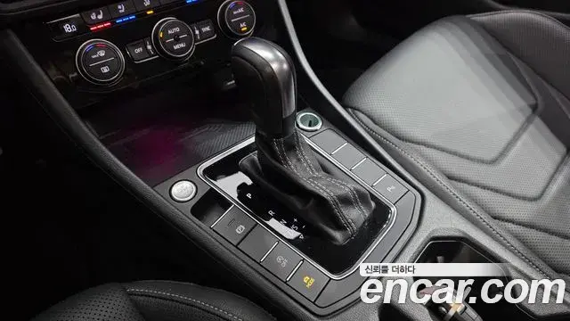 Volkswagen Jetta 2021 — ფოტო 35/35