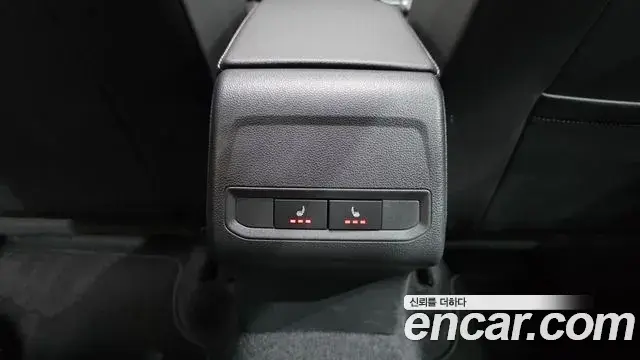 Volkswagen Jetta 2021 — ფოტო 24/35