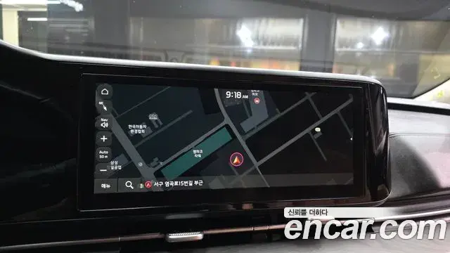 Kia Carnival 2022 — Şəkil 17/20