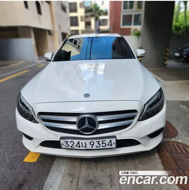 Mercedes-Benz C-Class 2020 — ფოტო 1/19