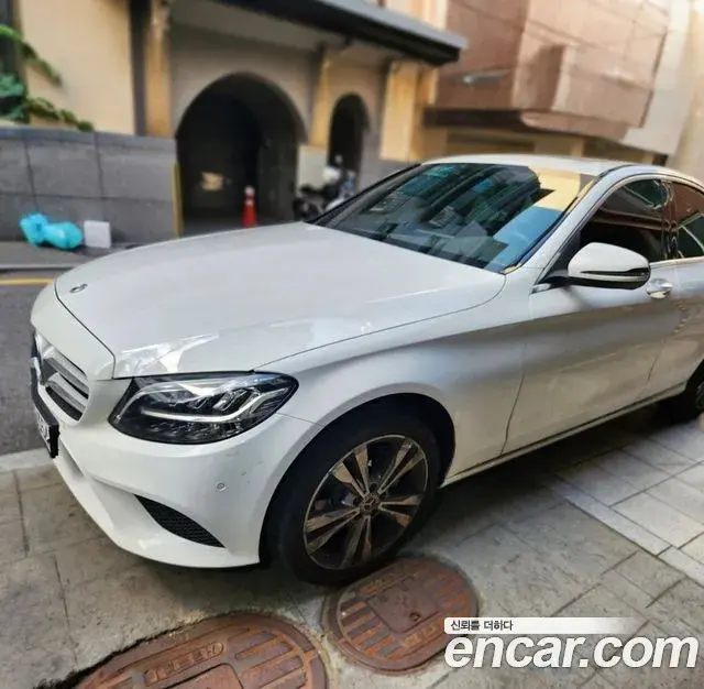 Mercedes-Benz C-Class 2020 — ფოტო 5/19