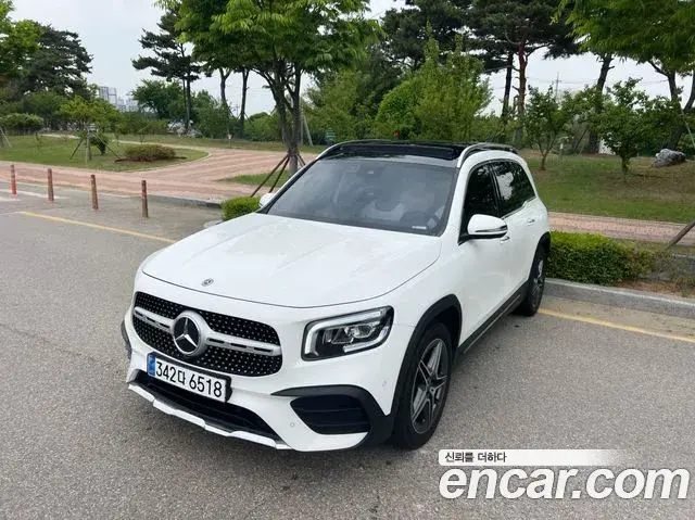 Mercedes-Benz GLB-Class 2020 — Фото 9/20