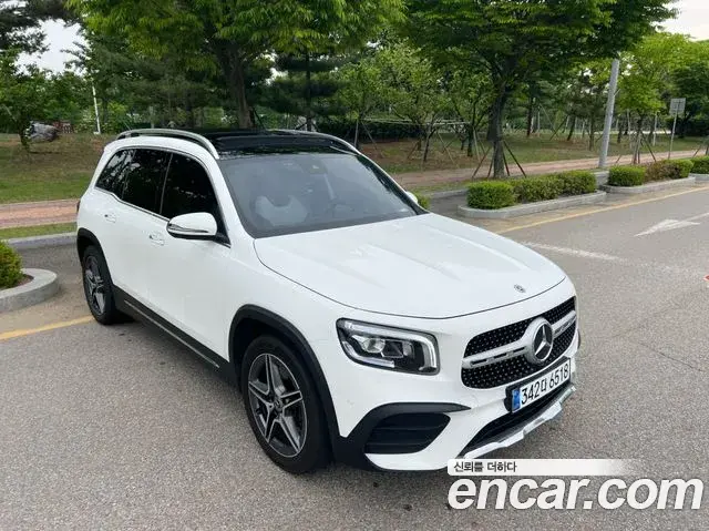 Mercedes-Benz GLB-Class 2020 — Фото 2/20