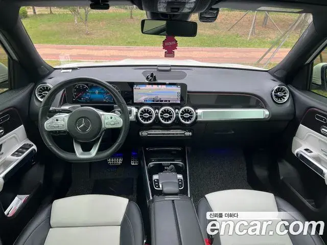 Mercedes-Benz GLB-Class 2020 — Фото 12/20