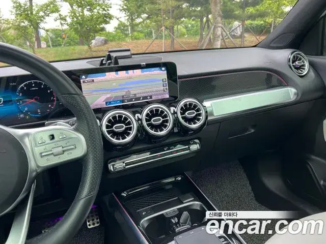Mercedes-Benz GLB-Class 2020 — Фото 15/20