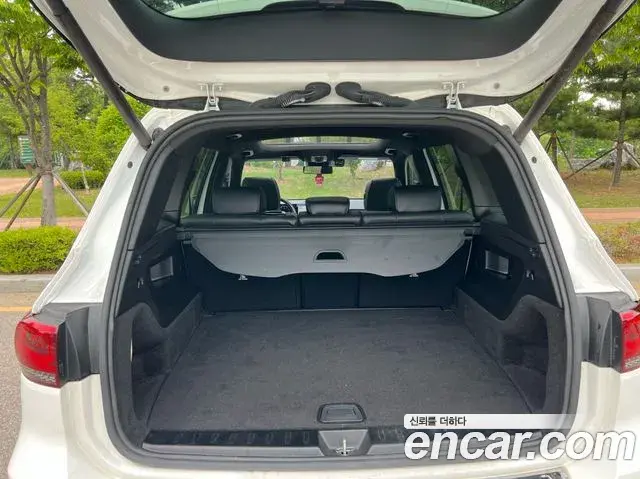 Mercedes-Benz GLB-Class 2020 — Фото 17/20