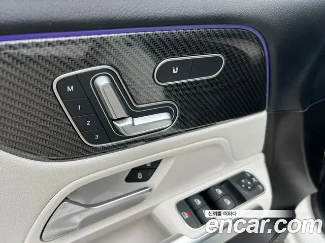 Mercedes-Benz GLB-Class 2020 — Фото 19/20