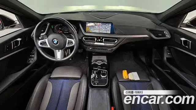 BMW 1 Series 2023 — Photo 8/34