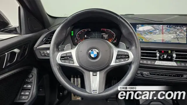 BMW 1 Series 2023 — Photo 25/34