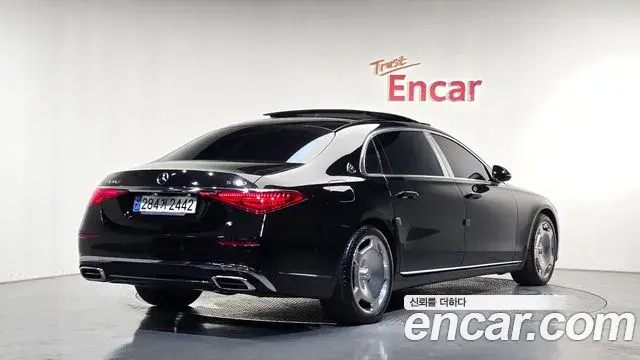 Mercedes-Benz S-Class 2022 — ფოტო 7/20