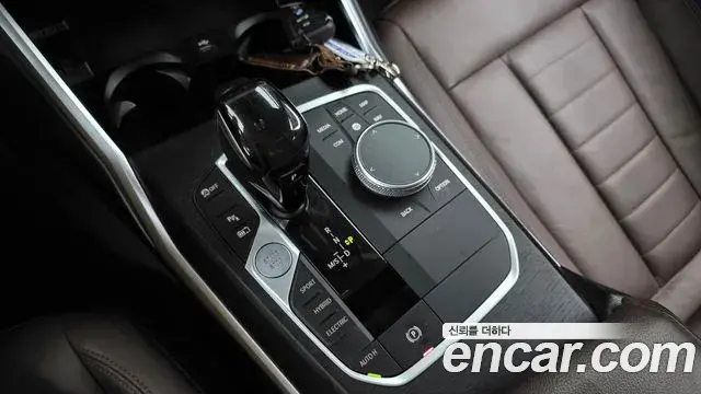 BMW 3 Series 2021 — Фото 9/20