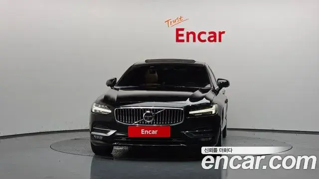 Volvo S90 2018 — Photo 11/20