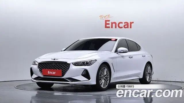 Genesis G70 2019 — Photo 9/32