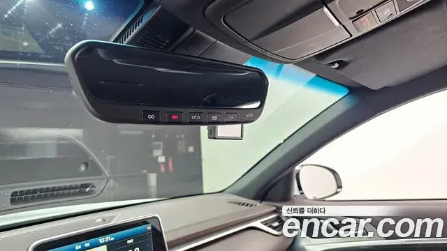 Genesis G70 2019 — Photo 13/32