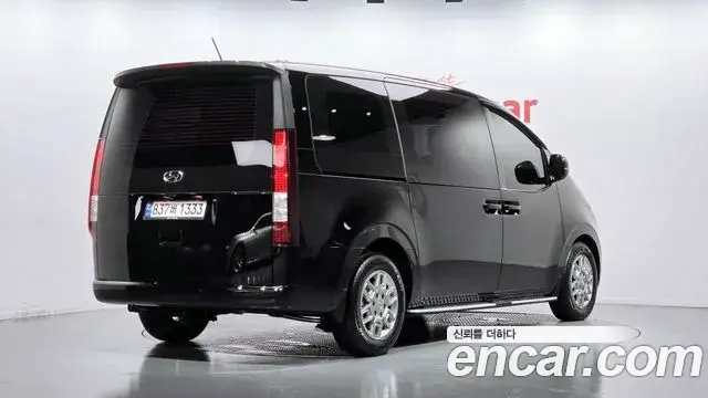 Hyundai Staria 2023 — Photo 26/30