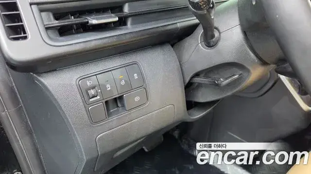 Hyundai Staria 2023 — Photo 27/30