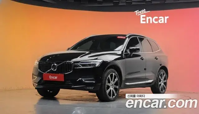 Volvo XC60 2018 — Фото 1/20