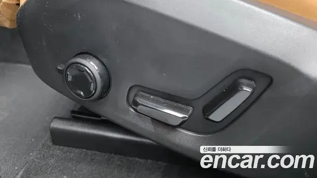 Volvo XC60 2018 — Şəkil 3/34