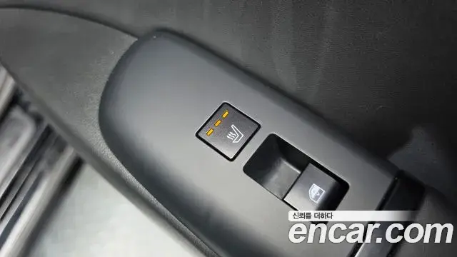 Hyundai Grandeur Hybrid 2022 — Photo 16/36