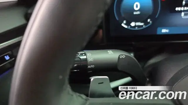 Hyundai Grandeur Hybrid 2022 — Photo 20/36