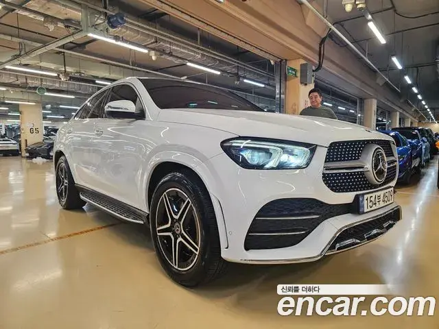 Mercedes-Benz GLE-Class 2021 — Фото 2/20