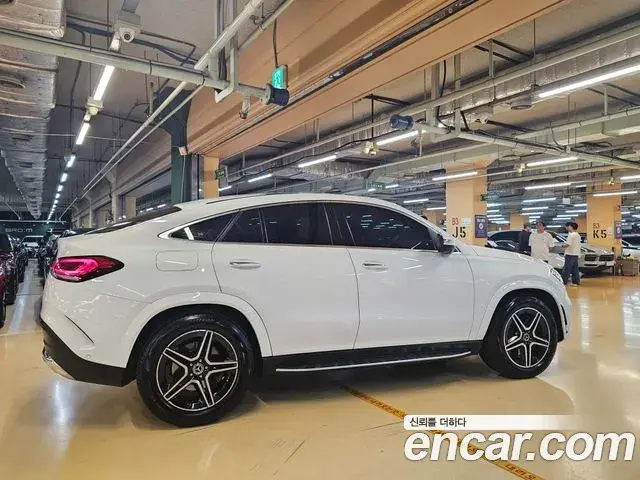 Mercedes-Benz GLE-Class 2021 — Фото 3/20