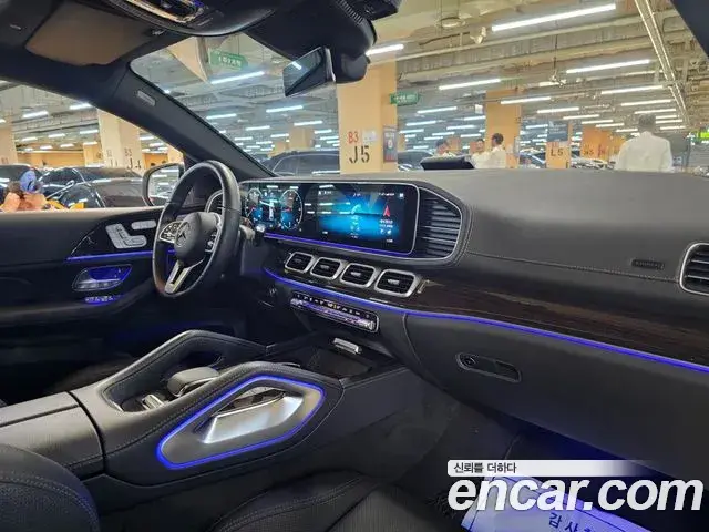 Mercedes-Benz GLE-Class 2021 — Фото 9/20