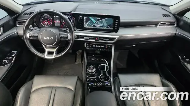 Kia K5 2023 — ფოტო 30/31