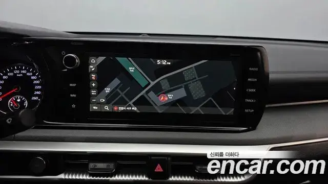 Kia K5 2023 — ფოტო 20/31