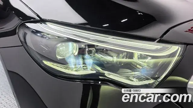 Mercedes-Benz E-Class 2024 — ფოტო 25/33
