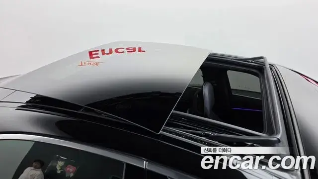 Mercedes-Benz E-Class 2024 — ფოტო 33/33