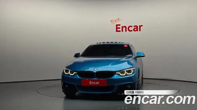 BMW 4 Series 2018 — Şəkil 27/34