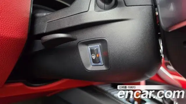 BMW 4 Series 2018 — Şəkil 14/34