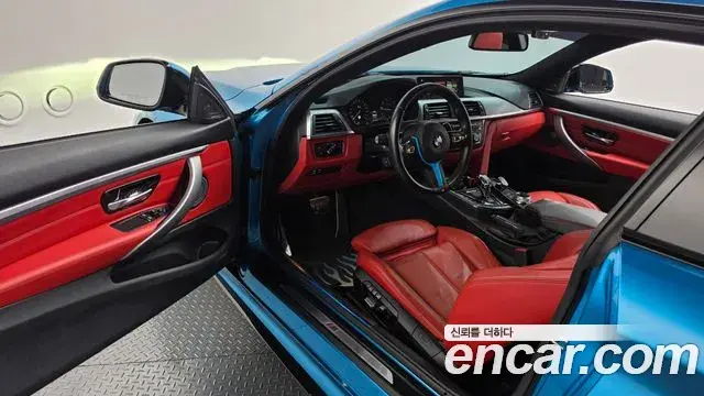 BMW 4 Series 2018 — Şəkil 19/34