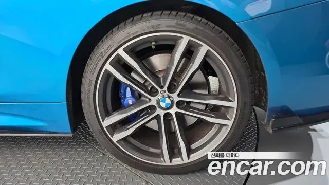 BMW 4 Series 2018 — Şəkil 10/34