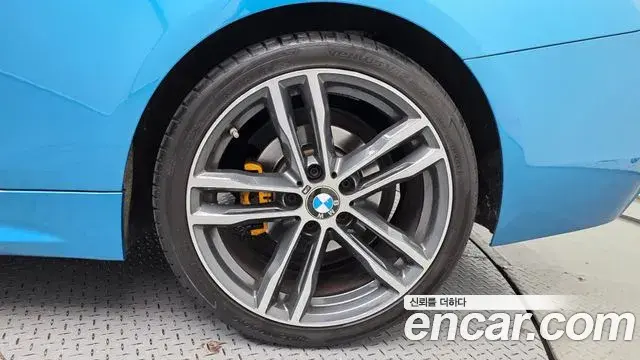 BMW 4 Series 2018 — Photo 26/34